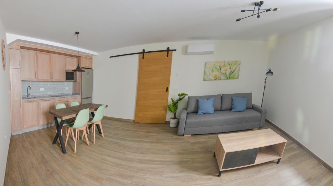 Apartamentos Turisticos Hornillo Caces 외부 사진