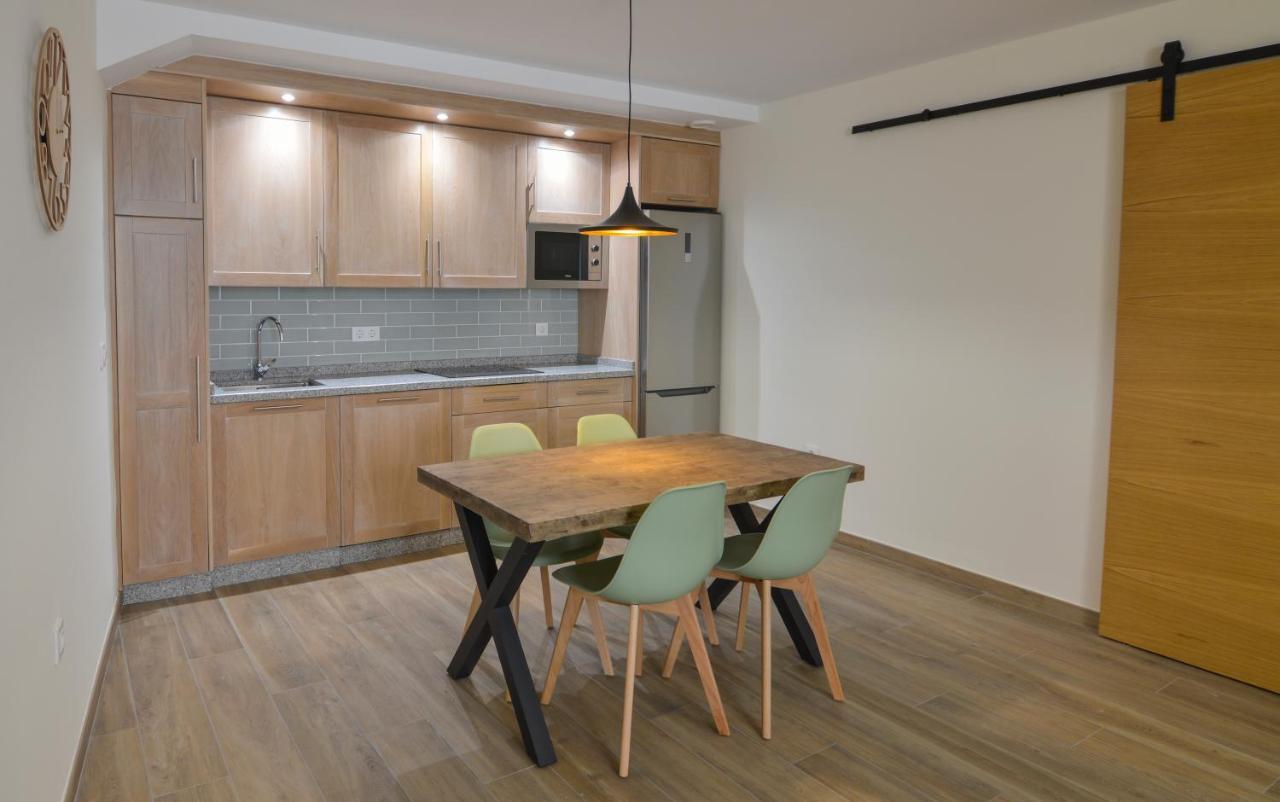 Apartamentos Turisticos Hornillo Caces 외부 사진